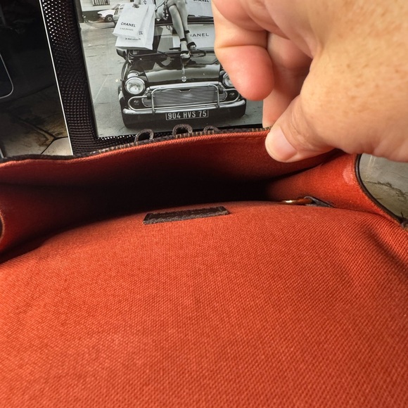 Louis Vuitton - Portobello Shoulder Bag w/Clear Back Pocker - EUC - No Call Outs - Picture 7 of 12